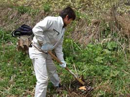 植樹運動には率先して参加しています。